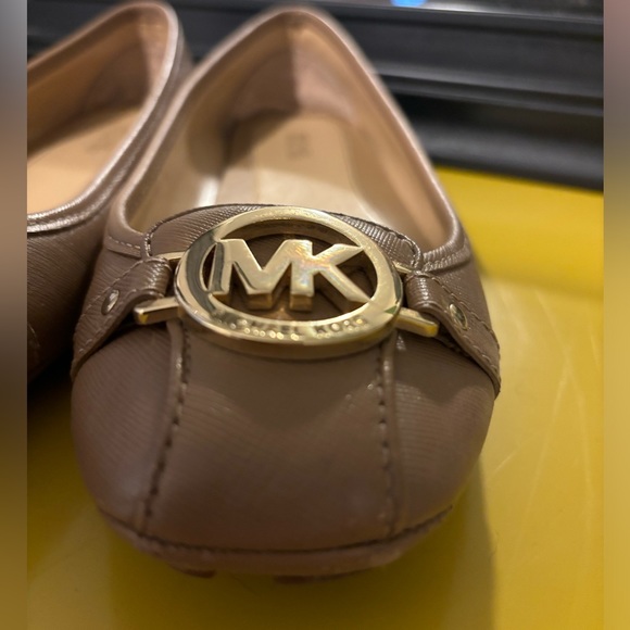 Michael Kors flats - Size 8.5 - Picture 3 of 4